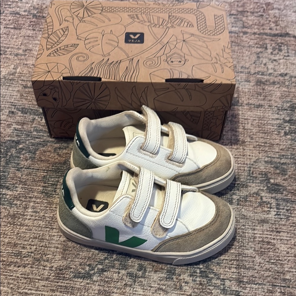 Veja White and Green Velcro Sneakers